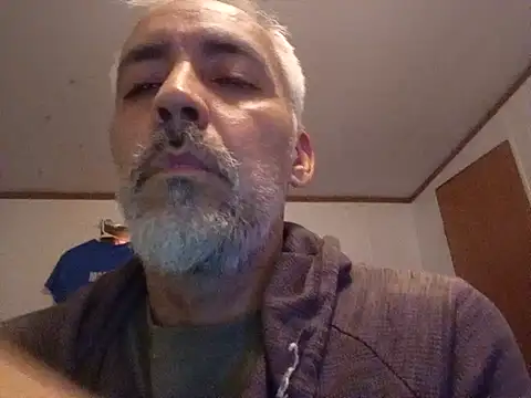 Xoc8  online show from 02-16-25, 07:49