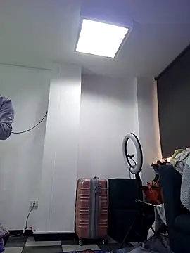 Snapshot of AnthonelaDuque chatting on 11-23-25, 11:32 AnthonelaDuque online show from 11-23-25, 11:32