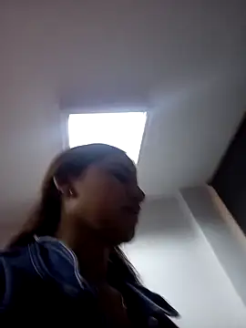 Snapshot of AnthonelaDuque chatting on 12-18-25, 11:38 AnthonelaDuque online show from 12-18-25, 11:38