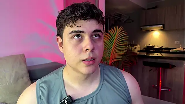 Snapshot of odin_blake chatting on 11-26-25, 01:28 odin blake online show from 11-26-25, 01:28