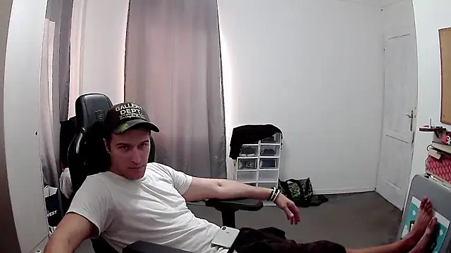 PKrisztian online show from 10-09-25, 02:48