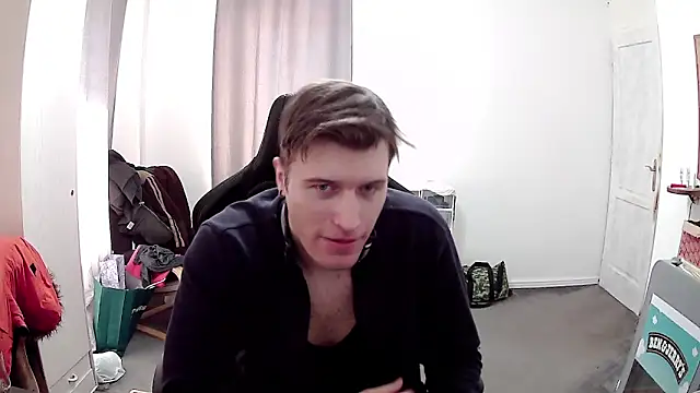 PKrisztian online show from 04-08-26, 01:44