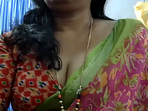 Snapshot of Vijji-telugu chatting on 12-17-24, 07:50 Vijji-telugu online show from 12-17-24, 07:50