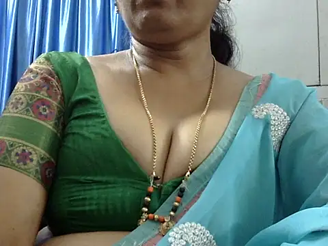Snapshot of Vijji-telugu chatting on 09-18-25, 08:38 Vijji-telugu online show from 09-18-25, 08:38