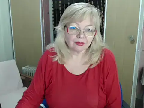 EvelynLoveShy online show from 12-29-24, 06:38