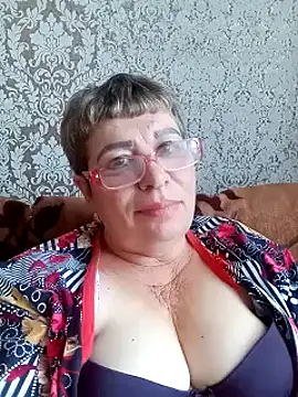 Snapshot of Lee_Nell chatting on 12-16-24, 05:38 Lee Nell online show from 12-16-24, 05:38