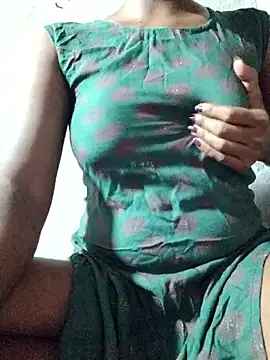 rituporna2004 online show from 10-27-25, 01:59