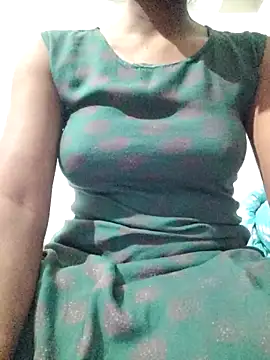 rituporna2004 online show from 02-12-26, 02:50