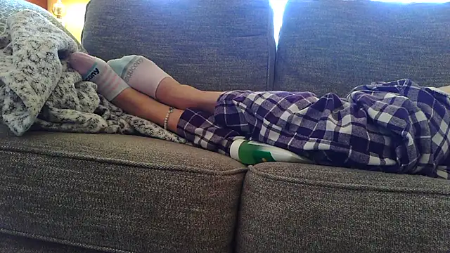 femgui69 online show from 12-16-25, 02:55