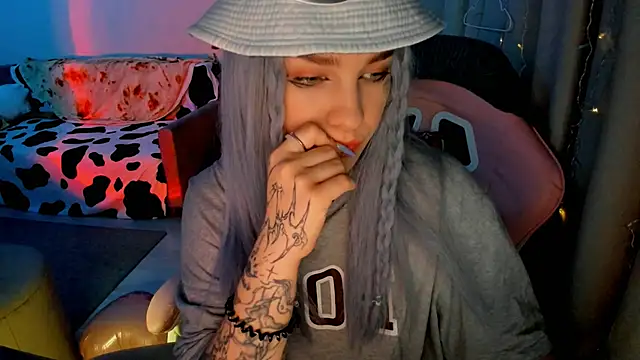 Ledy WWWII online show from 01-10-25, 07:32