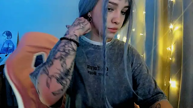 Ledy WWWII online show from 01-21-25, 05:09