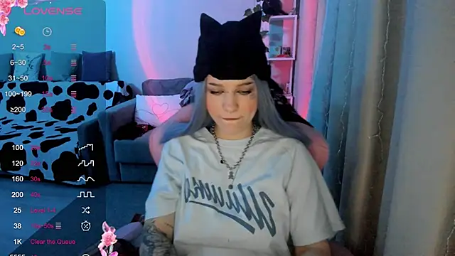 Ledy WWWII online show from 02-16-25, 04:21