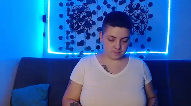 aron lettone01 online show from 02-05-25, 12:31