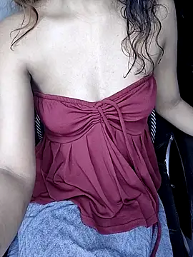 Snapshot of Leeeezzzz_roy chatting on 10-07-25, 10:18 Leeeezzzz roy online show from 10-07-25, 10:18