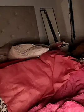 Snapshot of ConeNella chatting on 11-04-25, 01:48 ConeNella online show from 11-04-25, 01:48