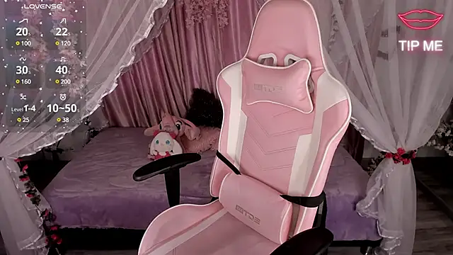 Snapshot of ino_yamanaka_ chatting on 02-08-25, 08:32 ino yamanaka  online show from 02-08-25, 08:32