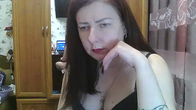 Snapshot of SophieNightAh chatting on 01-10-25, 02:02 SophieNightAh online show from 01-10-25, 02:02