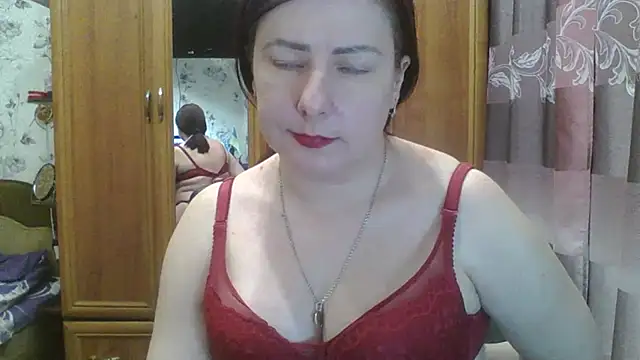 Snapshot of SophieNightAh chatting on 01-12-25, 02:41 SophieNightAh online show from 01-12-25, 02:41