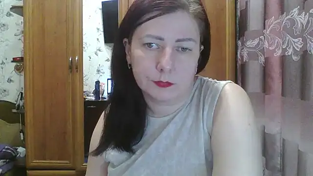 Snapshot of SophieNightAh chatting on 01-17-25, 05:30 SophieNightAh online show from 01-17-25, 05:30