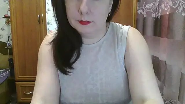 Snapshot of SophieNightAh chatting on 01-24-25, 12:20 SophieNightAh online show from 01-24-25, 12:20