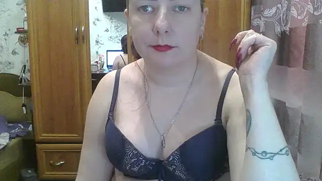 Snapshot of SophieNightAh chatting on 01-25-25, 01:52 SophieNightAh online show from 01-25-25, 01:52