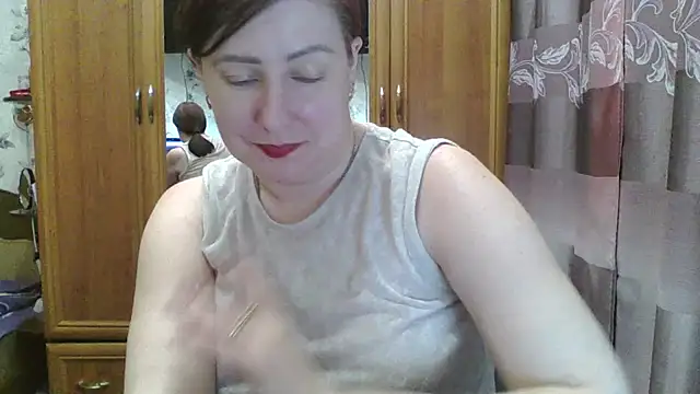 Snapshot of SophieNightAh chatting on 02-01-25, 06:51 SophieNightAh online show from 02-01-25, 06:51