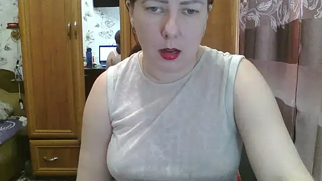 Snapshot of SophieNightAh chatting on 02-02-25, 11:19 SophieNightAh online show from 02-02-25, 11:19