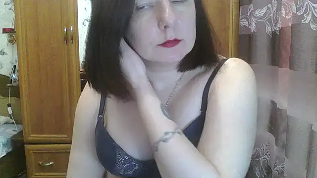 Snapshot of SophieNightAh chatting on 03-02-25, 07:02 SophieNightAh online show from 03-02-25, 07:02