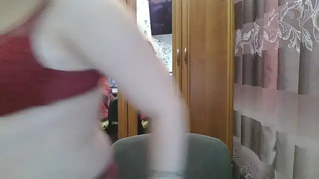 Snapshot of SophieNightAh chatting on 03-11-25, 12:39 SophieNightAh online show from 03-11-25, 12:39