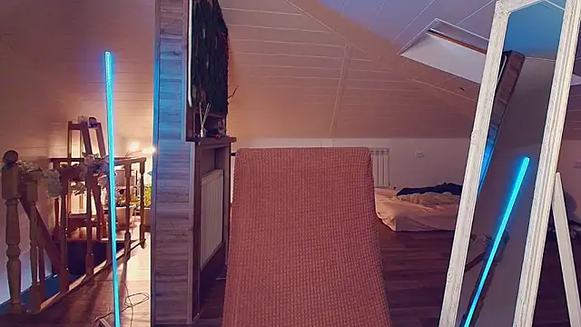 Snapshot of Meowroslava chatting on 04-16-26, 10:16 Meowroslava online show from 04-16-26, 10:16