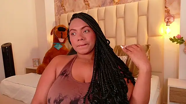 lia mariana online show from 10-29-25, 05:25