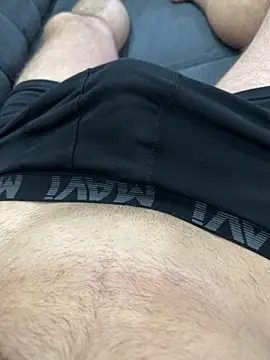 Snapshot of myleonss chatting on 12-18-25, 06:14 myleonss online show from 12-18-25, 06:14