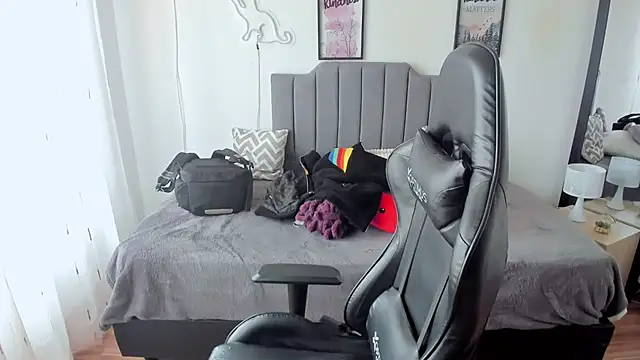 Amy joones online show from 10-21-25, 12:50