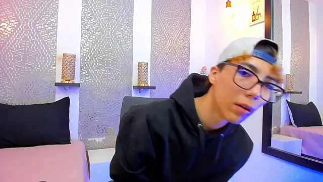 Nikolay Gregori online show from 12-27-24, 04:47