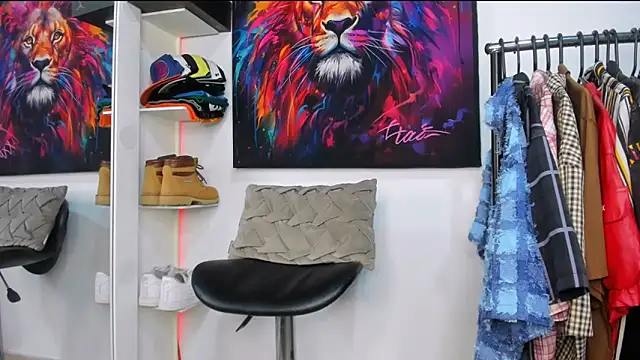 Snapshot of Pantera_black_21 chatting on 10-18-25, 06:16 Pantera black 21 online show from 10-18-25, 06:16