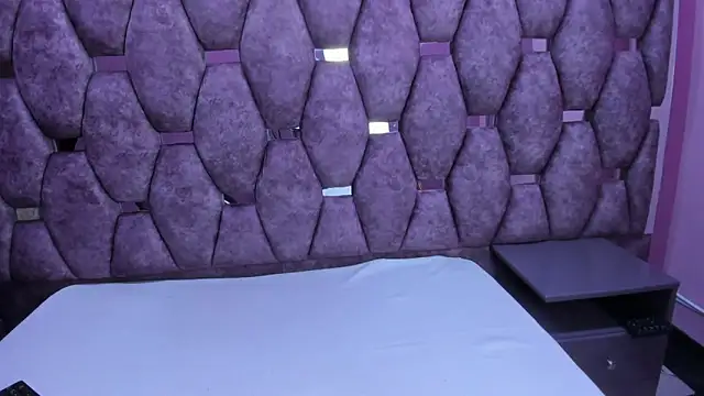 AlaSmith online show from 10-28-25, 02:15