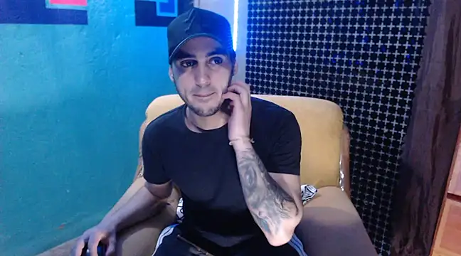 Snapshot of xxxxhotxoxo chatting on 03-11-25, 04:43 xxxxhotxoxo online show from 03-11-25, 04:43