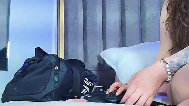 Eda Bonne online show from 11-29-25, 12:41