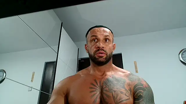 Magnificmuscles89 online show from 11-27-25, 03:47