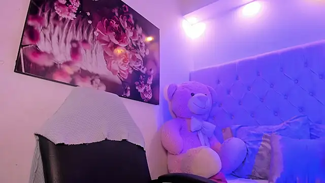 kitty roouse online show from 02-21-26, 04:35