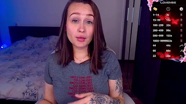 Cutie-Melanie online show from 11-19-25, 12:16