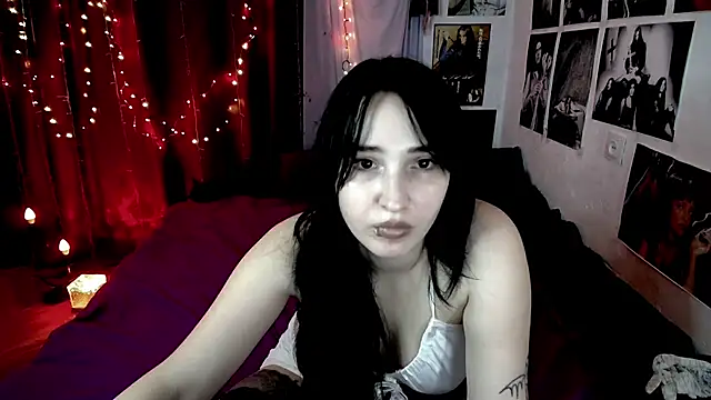 Snapshot of Tricky_Vicky666 chatting on 03-07-25, 10:32 Tricky Vicky666 online show from 03-07-25, 10:32