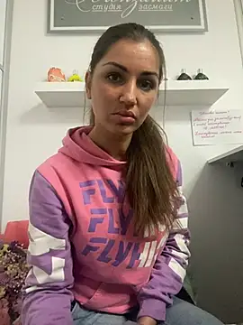 Snapshot of Lanaa19 chatting on 12-21-24, 11:11 Lanaa19 online show from 12-21-24, 11:11