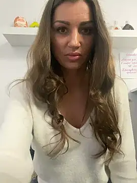 Snapshot of Lanaa19 chatting on 12-28-24, 10:36 Lanaa19 online show from 12-28-24, 10:36