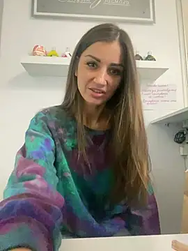 Snapshot of Lanaa19 chatting on 01-08-25, 12:47 Lanaa19 online show from 01-08-25, 12:47