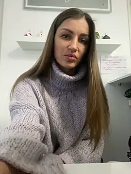 Snapshot of Lanaa19 chatting on 03-02-25, 12:32 Lanaa19 online show from 03-02-25, 12:32