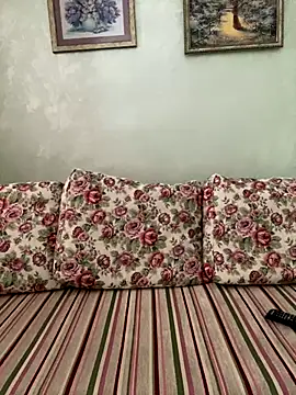 Snapshot of Lanaa19 chatting on 09-23-25, 10:29 Lanaa19 online show from 09-23-25, 10:29