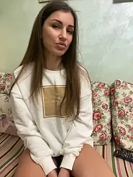 Snapshot of Lanaa19 chatting on 11-17-25, 10:59 Lanaa19 online show from 11-17-25, 10:59