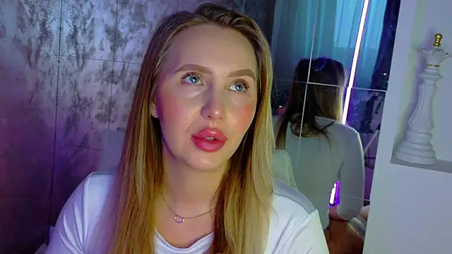 Snapshot of lexy_a chatting on 11-13-25, 05:39 lexy a online show from 11-13-25, 05:39