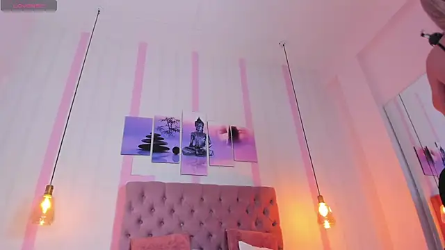 Sophia turneer online show from 01-23-25, 07:11